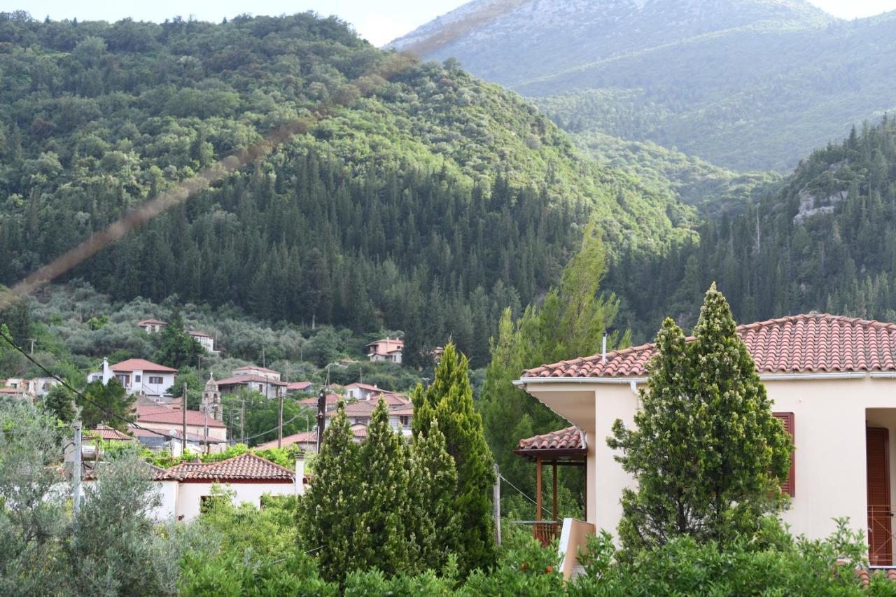 Art Flowers And Culture Mystras Bagian luar foto